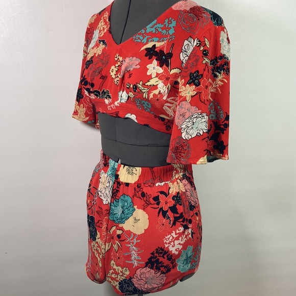 ILLA ILLA Other - Illa Illa Two Piece  Bright Floral Short Set Size Small